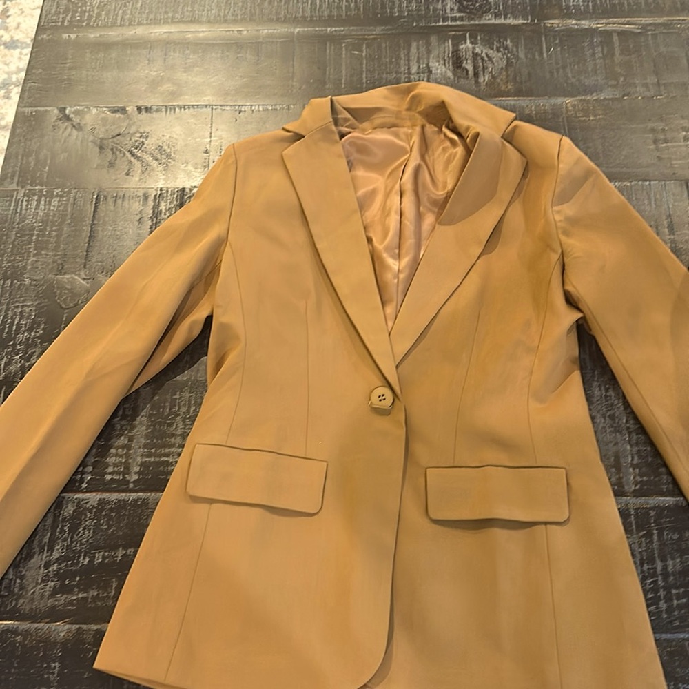 Camel Blazer Size Large